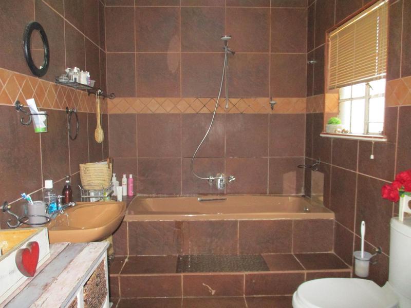 3 Bedroom Property for Sale in Pellissier Free State